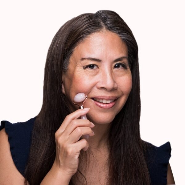 Face Ritual Rose Quartz Petite Roller - Image 5