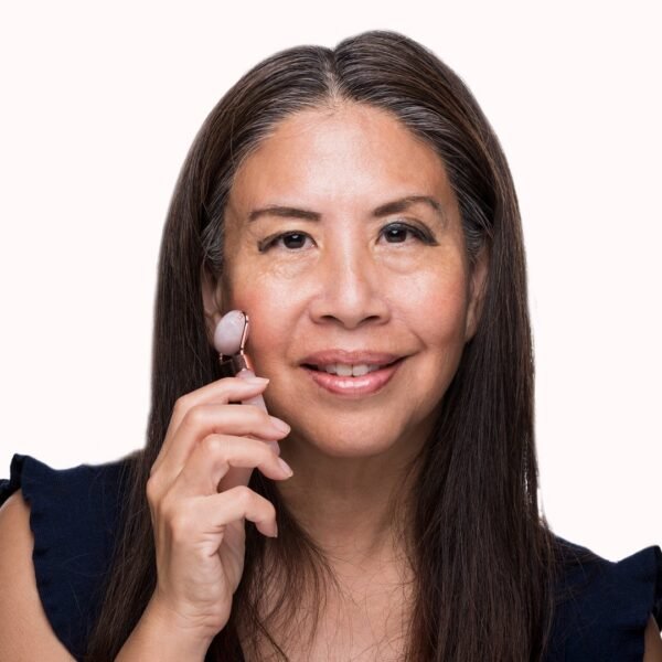 Face Ritual Rose Quartz Petite Roller - Image 3